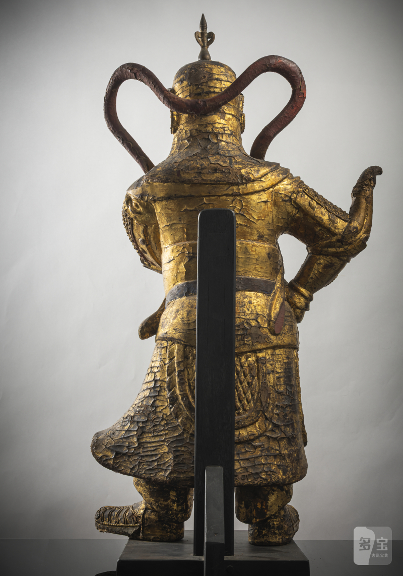 A LARGE GILT-LACQUERED WOOD FIGURE OF WEITUO - 图3
